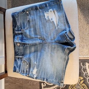 American Eagle Curvy Mom Short